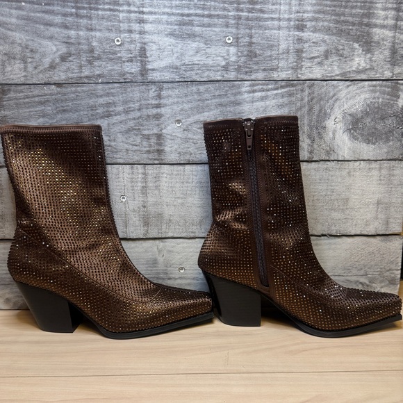 GB NWT Star-Crossed Rhinestone Stretch Western Booties - Picture 4 of 8